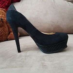 Guess platform heels